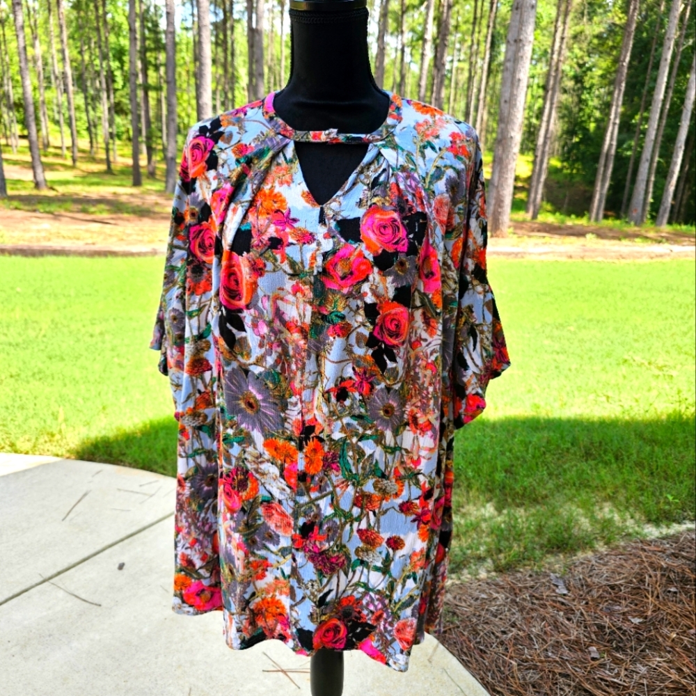 Umgee Floral Boho Oversized Top Size Medium